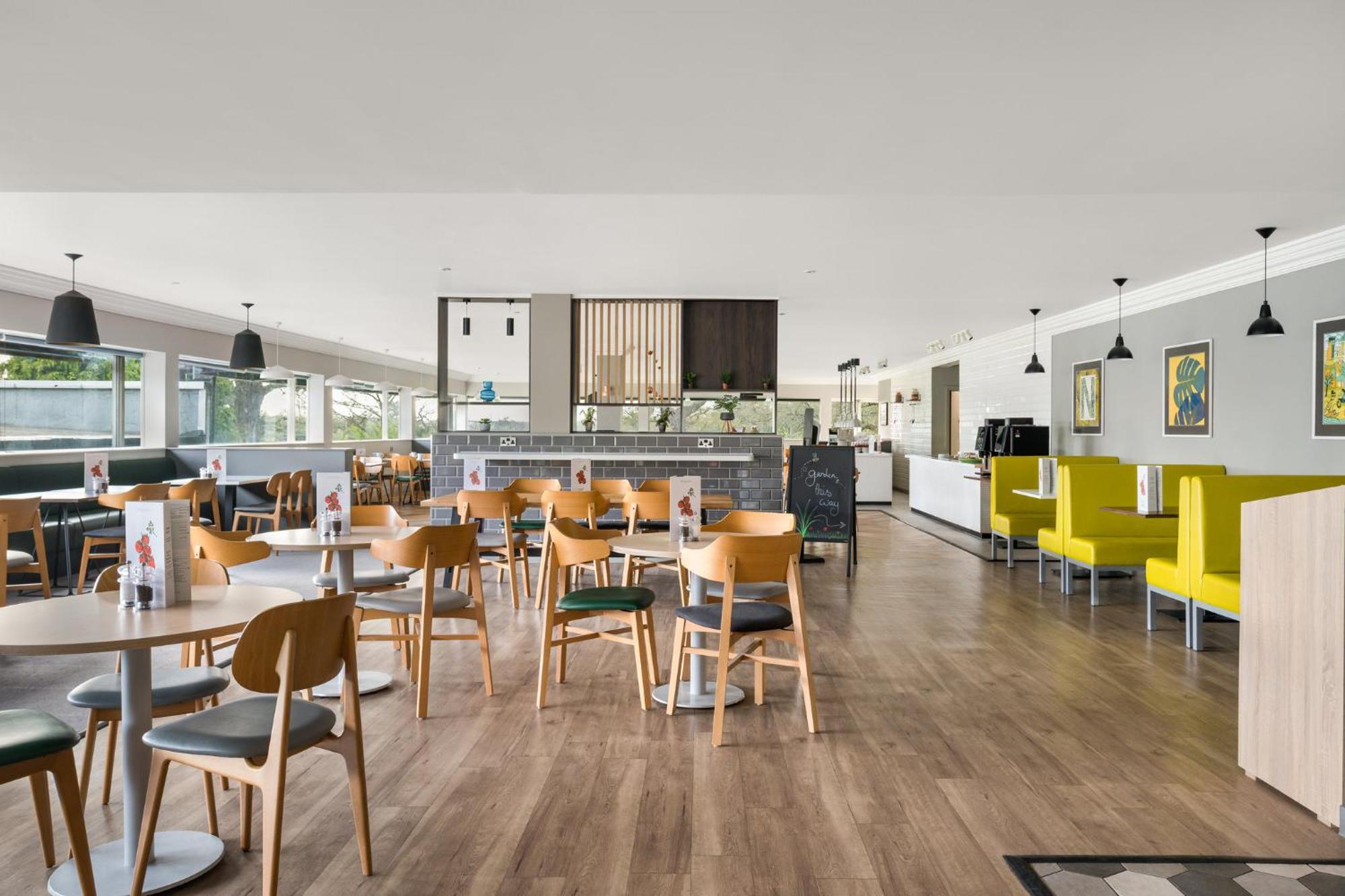 Holiday Inn Norwich, Ipswich Road By Ihg Exterior foto