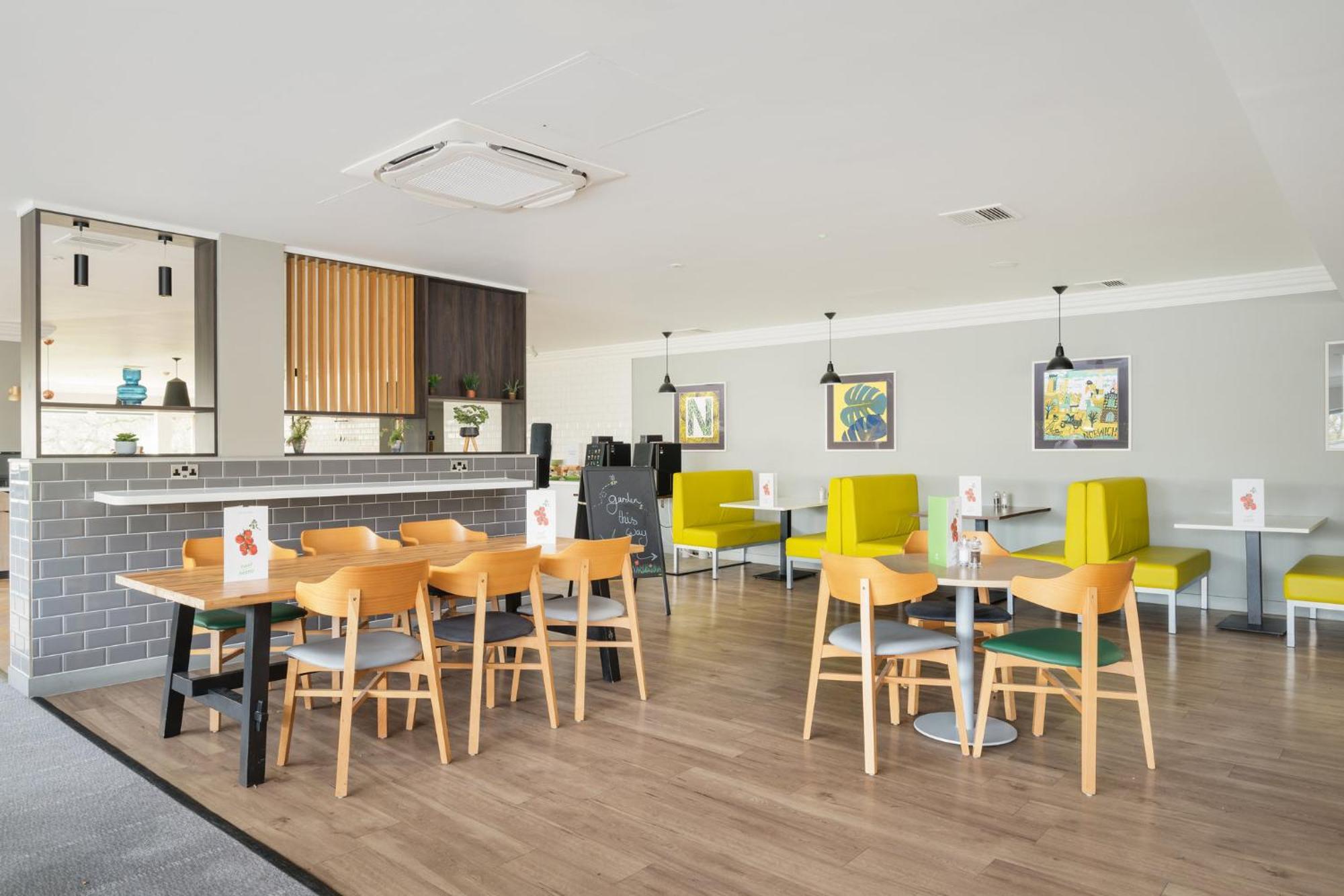 Holiday Inn Norwich, Ipswich Road By Ihg Exterior foto
