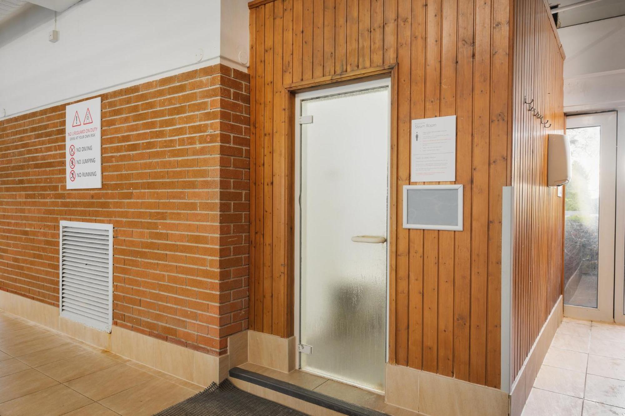 Holiday Inn Norwich, Ipswich Road By Ihg Exterior foto